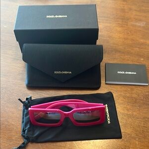 Dolce & Gabbana Fuchsia Sunglasses with Black Case DG 4416 3379/42 NEW